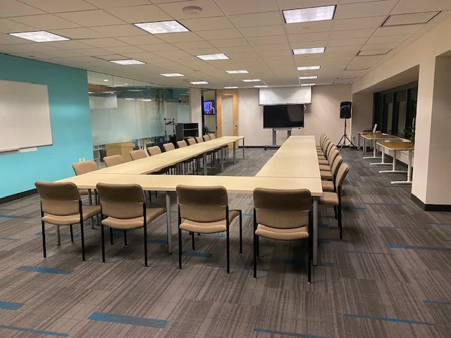 Waimea Conference Room – Seattle Meeting & Training Space - Photo 2