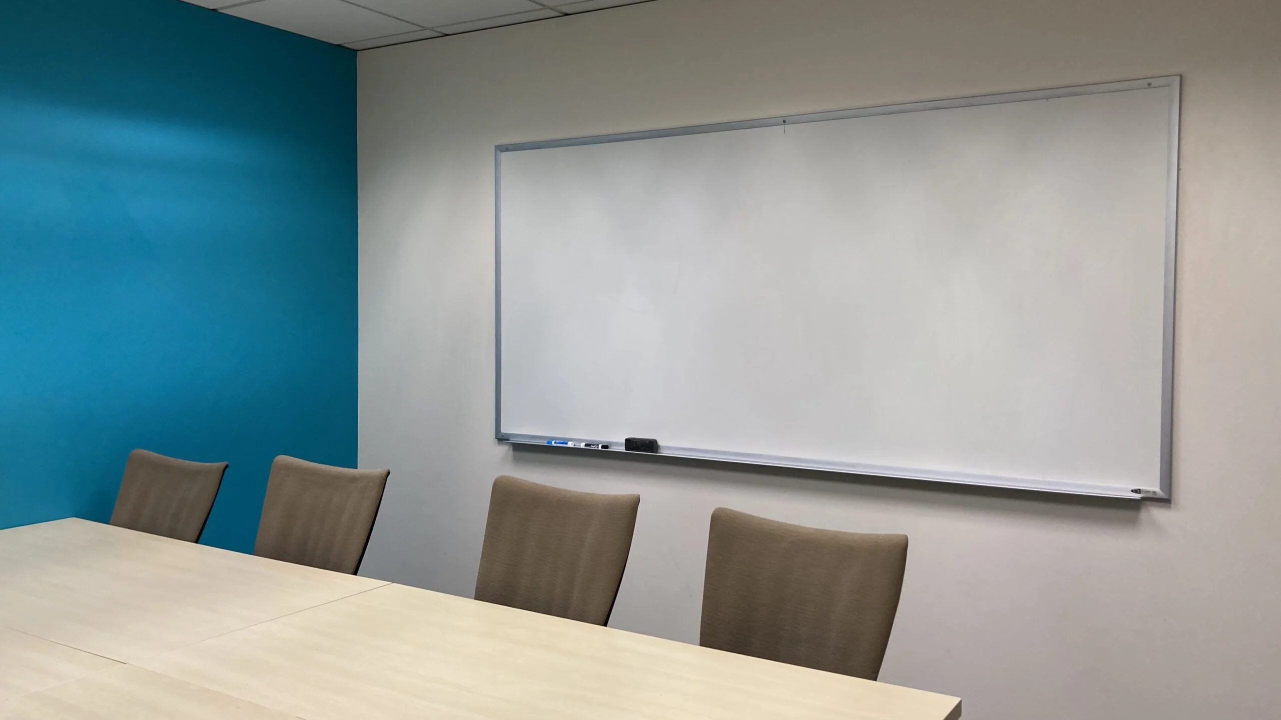 Lanai customizable meeting room for rent by the hour at SURF Incubator in downtown Seattle